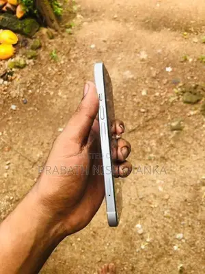 Apple iPhone 15 128GB (Used)