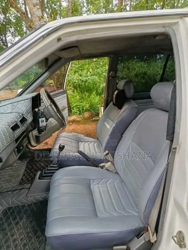 Nissan Sunny HB 11 1984