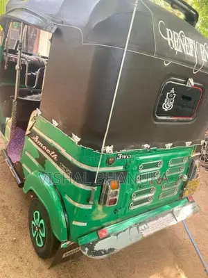 Bajaj RE 1995