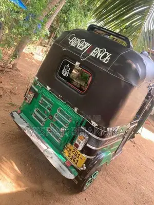 Bajaj RE 1995