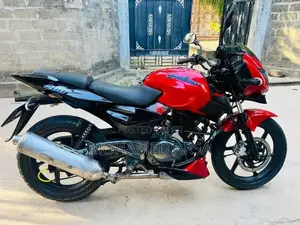 Bajaj Pulsar 200 2011 wq