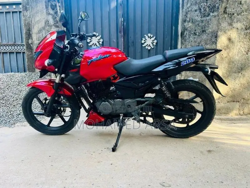 Bajaj Pulsar 200 2011 wq