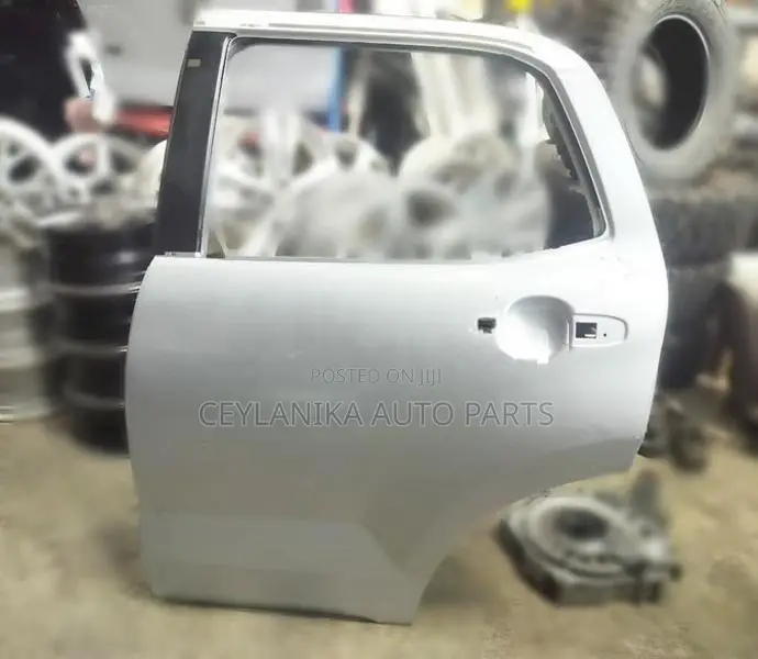 Raize Door Rear Lh