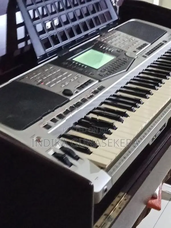 Yamaha psr 2000
