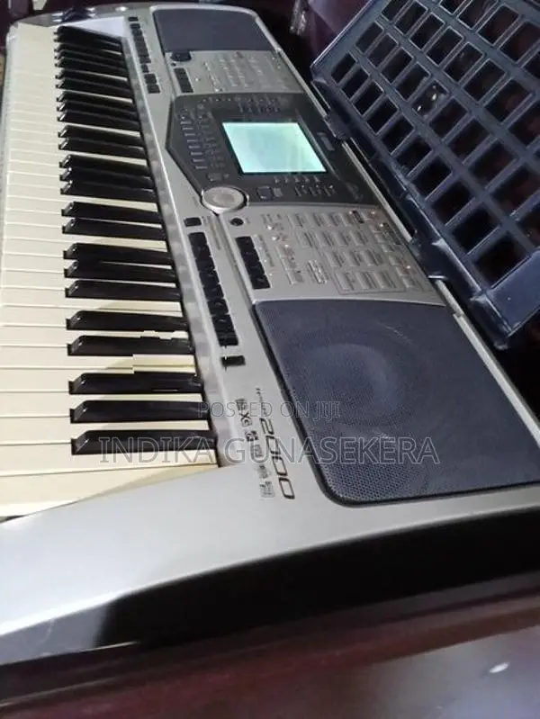 Yamaha psr 2000