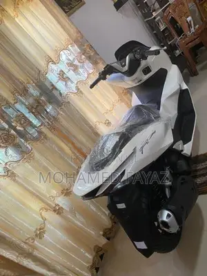 Honda PCX160 2025