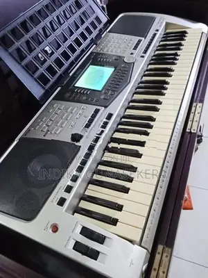 Yamaha psr 2000
