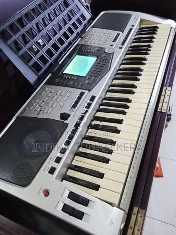 Yamaha psr 2000