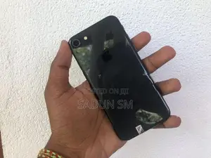 Apple iPhone 8 (Used)