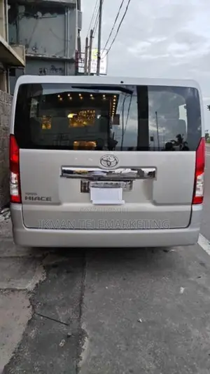 Toyota Hiace Flat Roof 2026