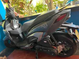 Hero XOOM 125R 2025