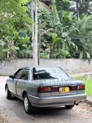 Nissan Sunny 1992