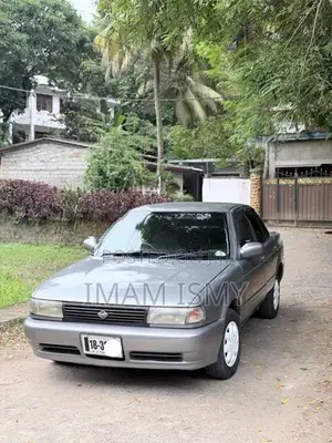 Nissan Sunny 1992