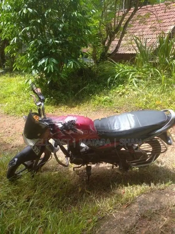 Bajaj Platina 2011