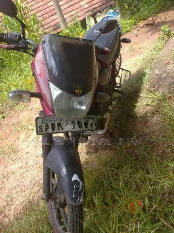 Bajaj Platina 2011