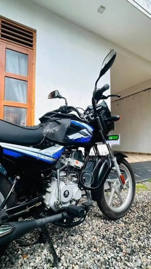 Bajaj CT100 2026