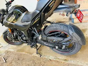 Hero Hunk 160R 2026