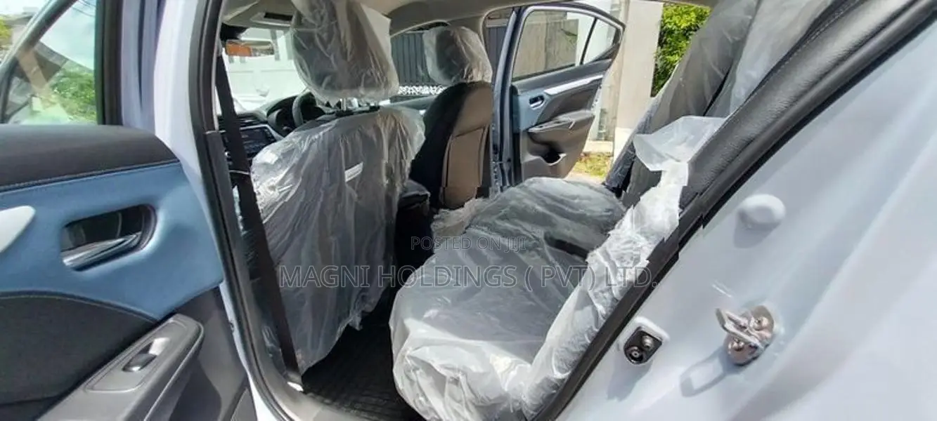 Nissan Almera VL Premium 2025