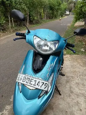 TVS Scooty Zest 2016