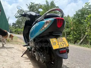 TVS Scooty Zest 2016