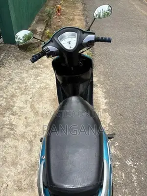 TVS Scooty Zest 2016