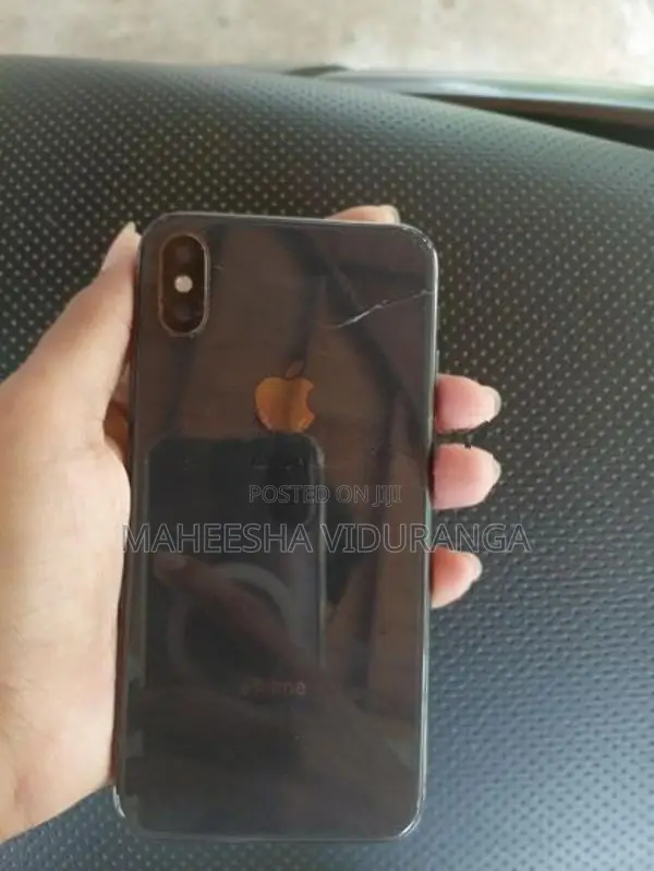 Apple iPhone X (Used)