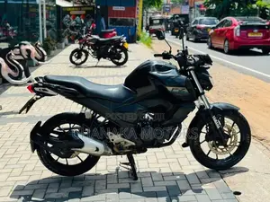 Yamaha FZS V3 Black Shine 2019
