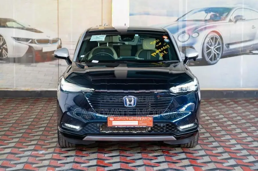 Honda Vezel Z Play Moonroof 2023