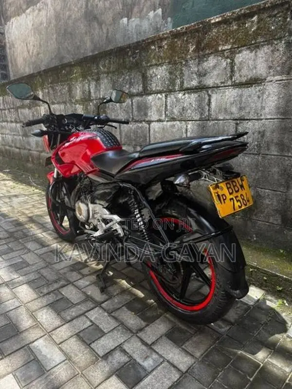 Bajaj Pulsar 135 2015