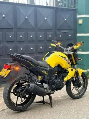 Yamaha FZS V1 2011
