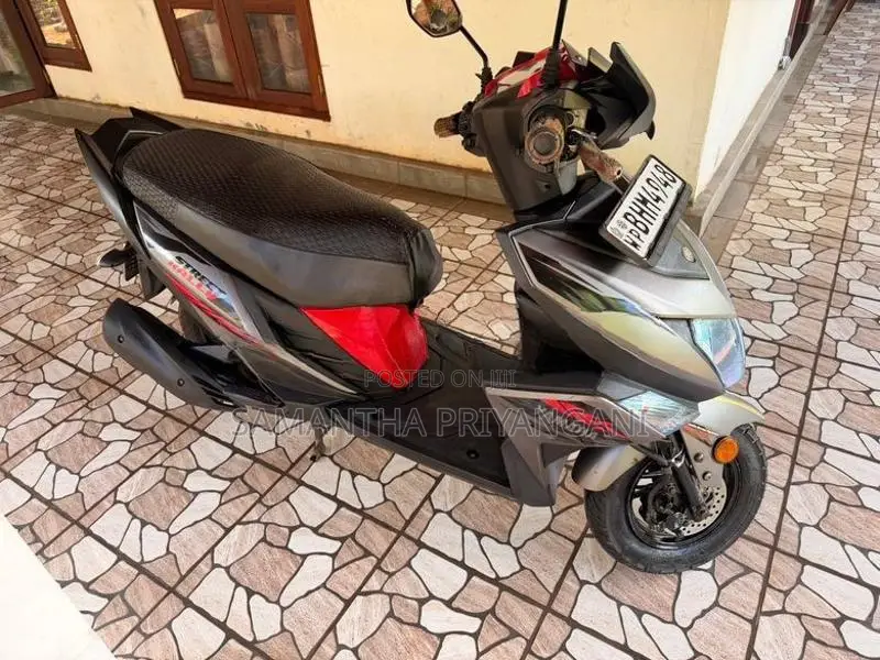 Yamaha Ray ZR Street Really 2019