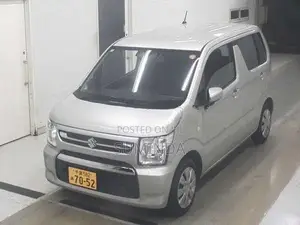 Suzuki Wagon R FX (Import) 2025