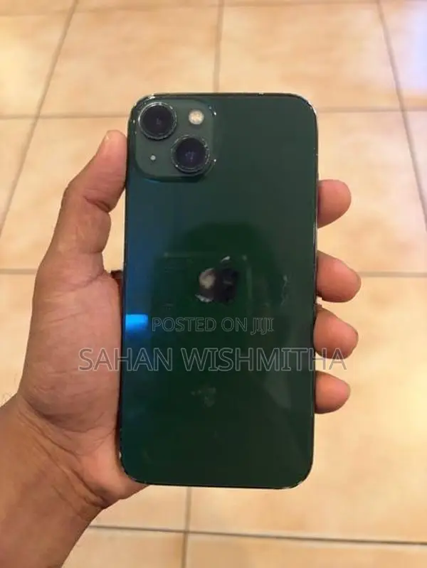 Apple iPhone 13 (Used)