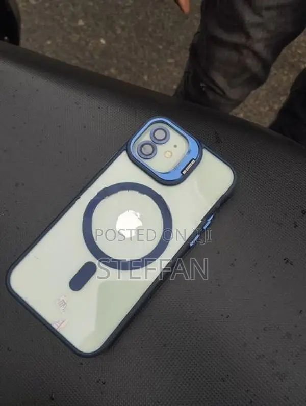 Apple iPhone 12 (Used)