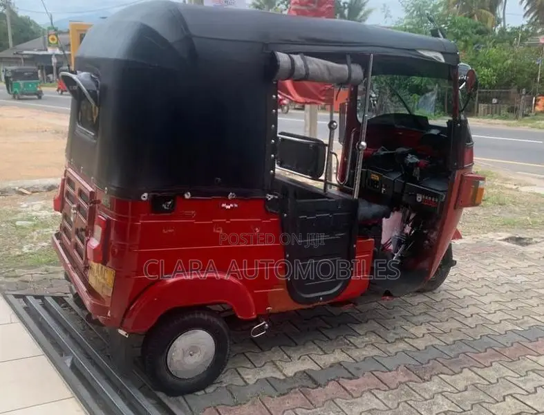 Bajaj RE 2012 2014