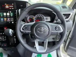 Toyota Roomy Custom GT 2025