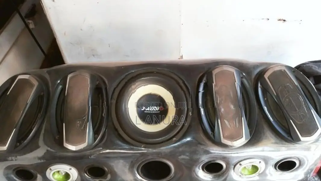 Three Wheeler Speaker