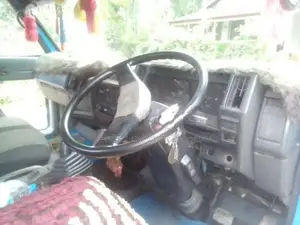 Isuzu Elf 14.5 Lorry 1987