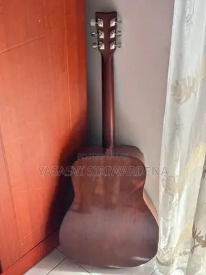 Yamaha F310 Acoustic Guitar