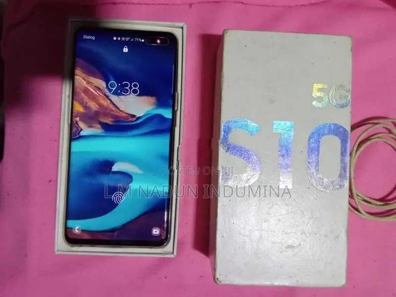 Samsung Galaxy S10 (Used)