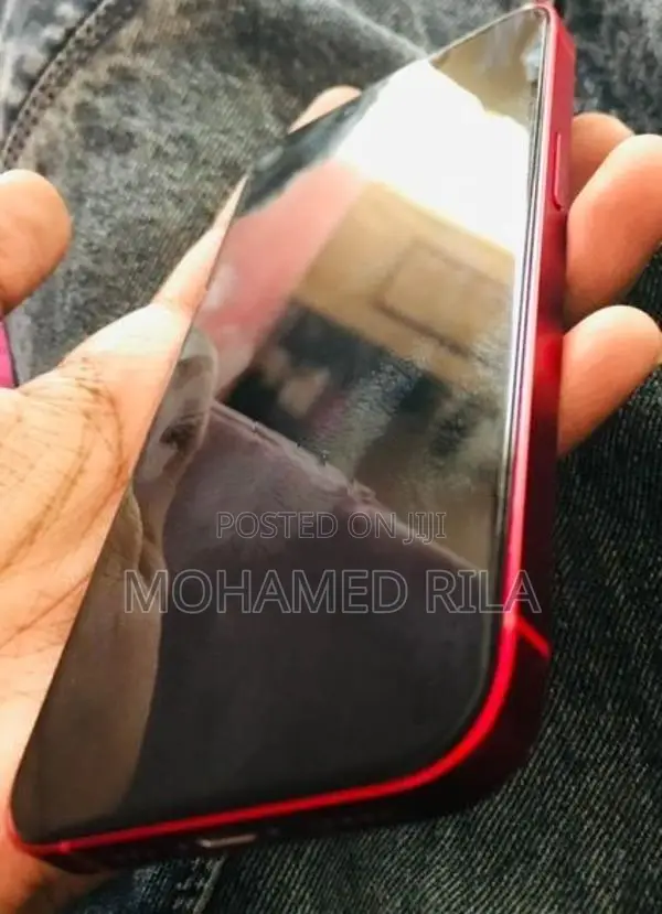 Apple iPhone 13 (Used)