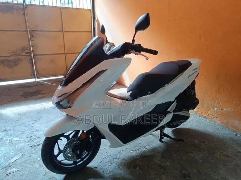 Honda PCX160 2025