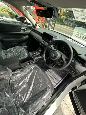 Honda Vezel Z PREMIUM 10 SPEAKER 2026