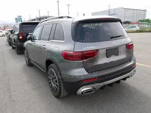 Mercedes Benz GLB 180 AMG Premium Plus 2025