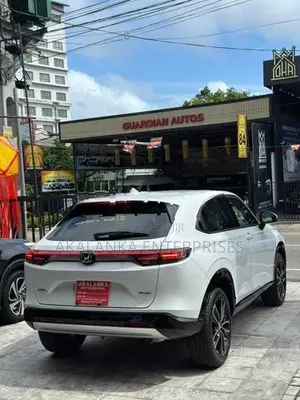 Honda Vezel Z PREMIUM 10 SPEAKER 2026