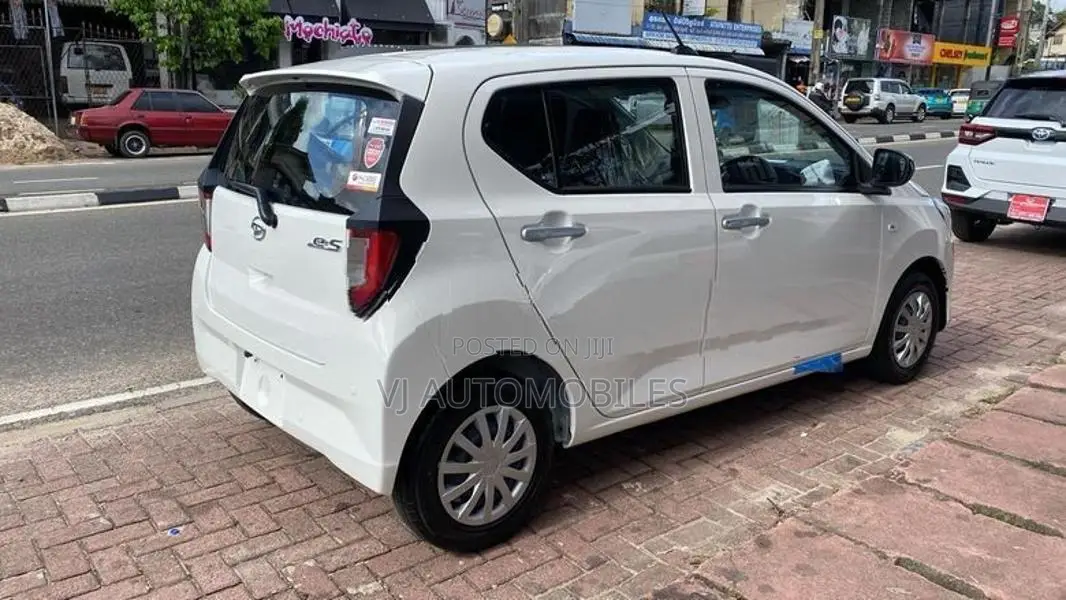 Daihatsu Mira L grade safety 2025