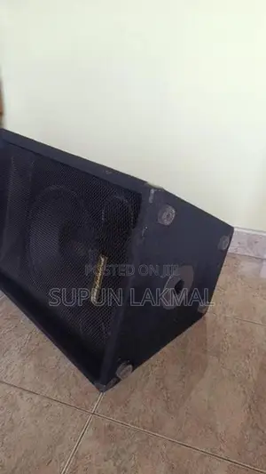 12 Wharfedale Speaker