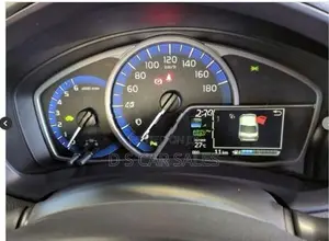 Toyota Axio EX Hybrid 2025