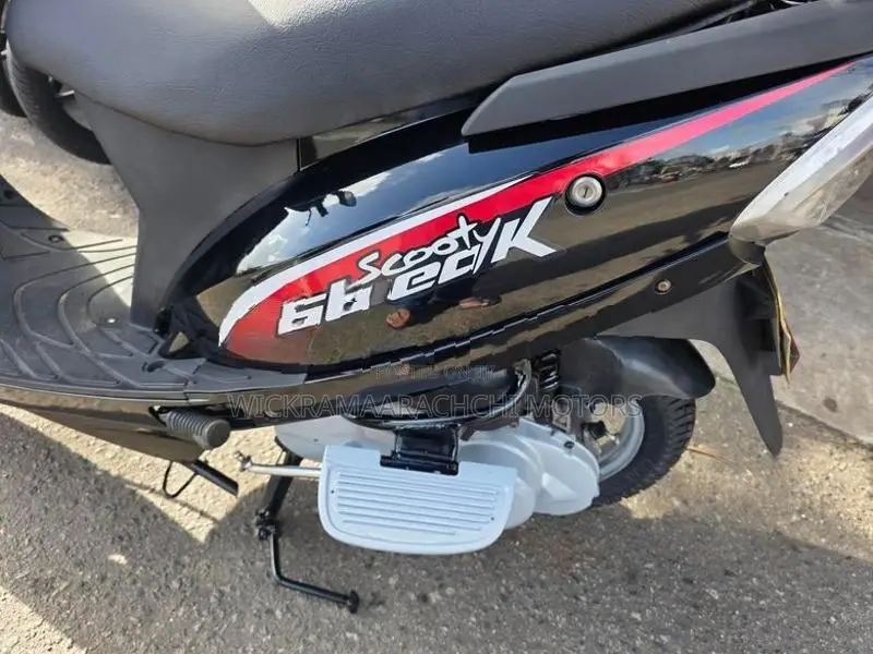 TVS Streak SCOOTY 2012