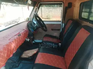 Mahindra Bolero Maxitruck plus 2011